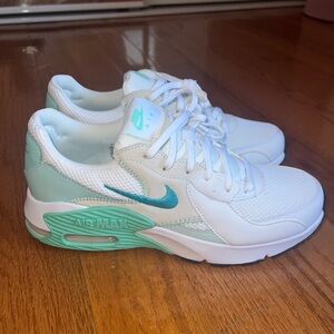 Women’s Nike Air Max Excee Sneakers